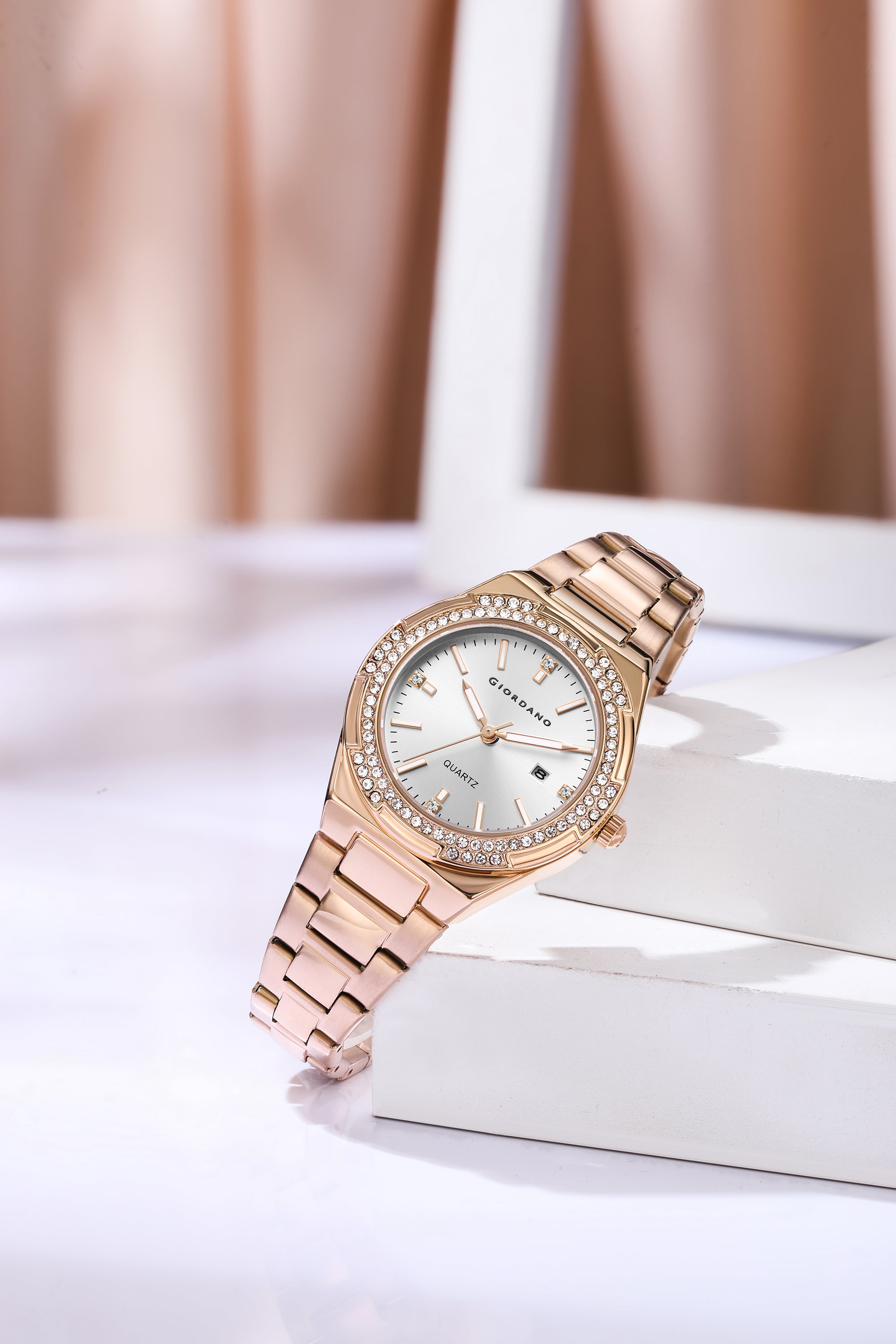 Giordano Analog watch for women with Crystal Bezel, round gloss finish dial, stainless steel strap and date display | GZ-60112-11